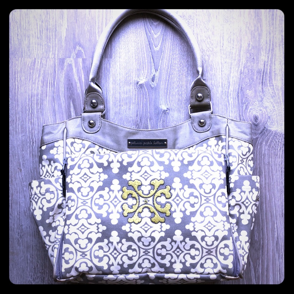 Petunia Pickle Bottom City Carryall/Diaper Bag